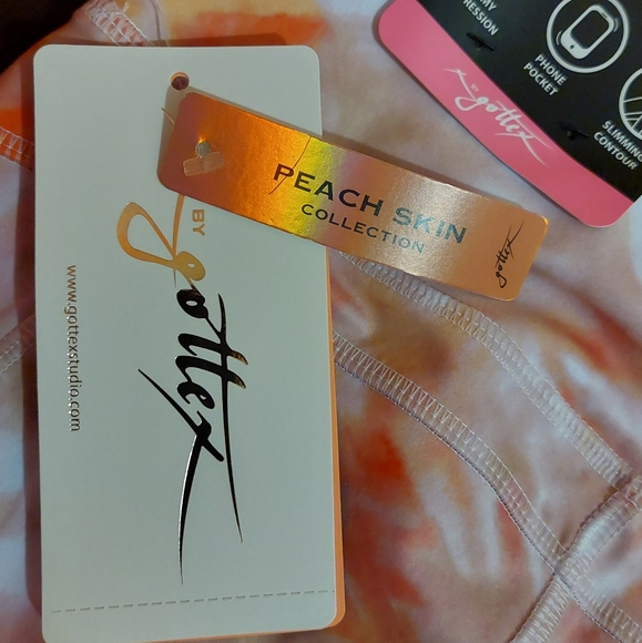 Womens Gottex Studio Capris by Gottex Studio in Coral Shine - Picture 8 of 11